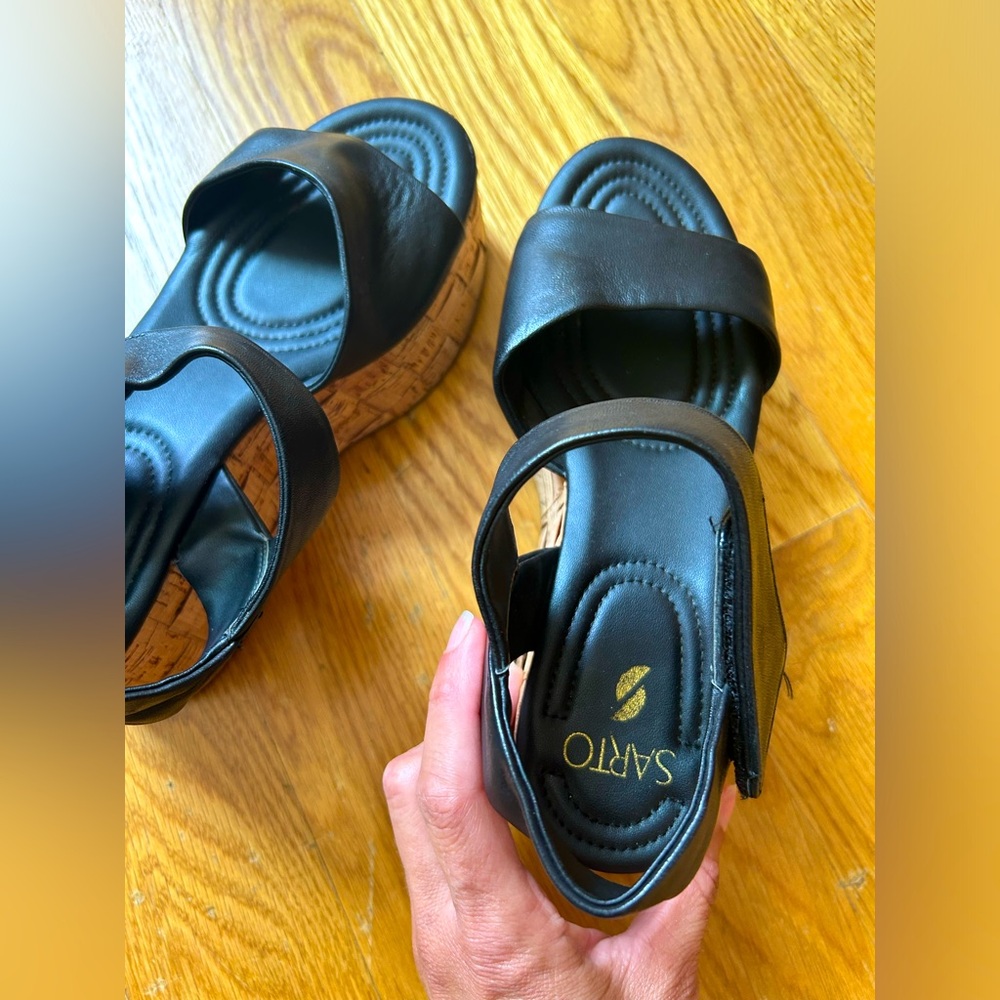 Sarto by Franco Sarto Black Sandals 7